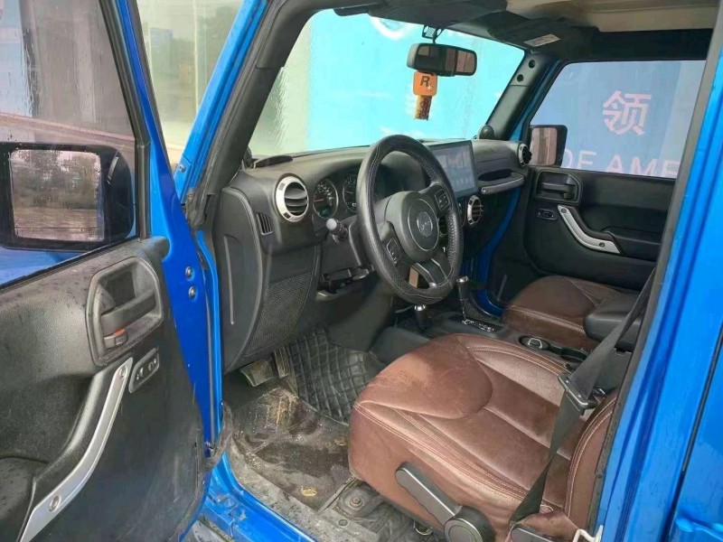 淮南14年Jeep牧馬人8