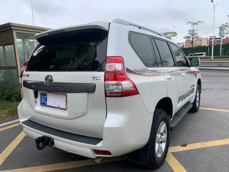 佛山17年丰田普拉多8