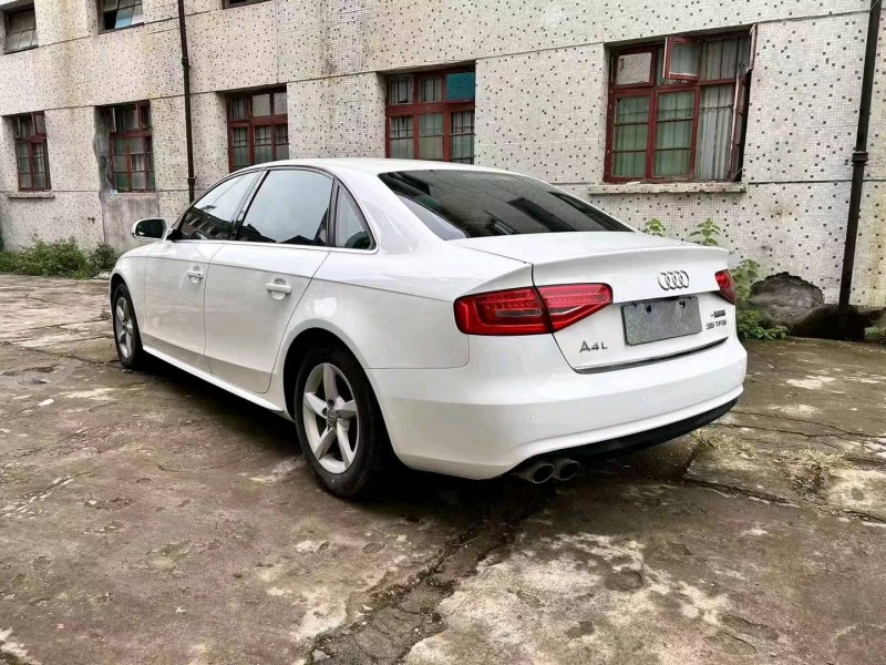 嘉兴14年奥迪A4L7