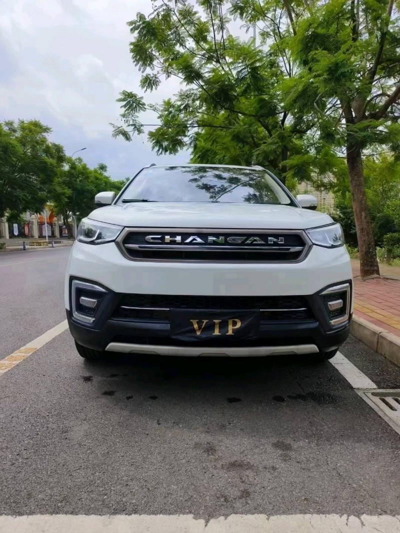 黔西南18年長安汽車CS551