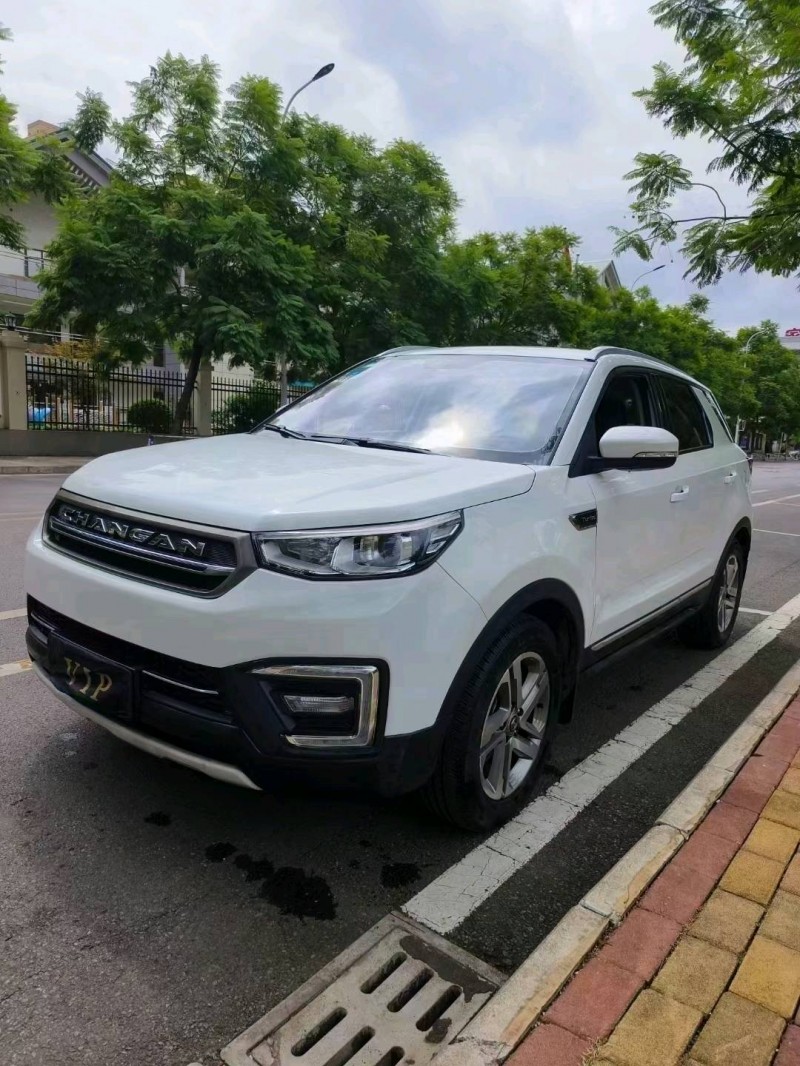 黔西南18年長安汽車CS553