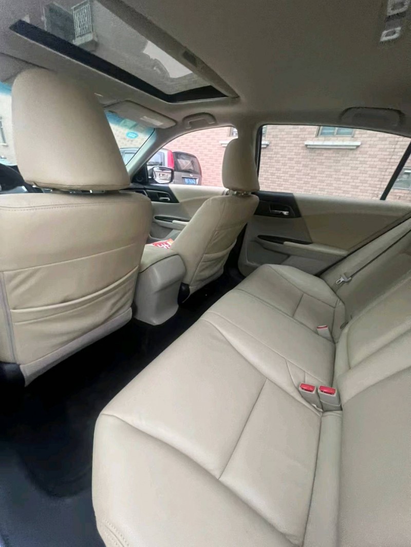 东莞16年本田雅阁6