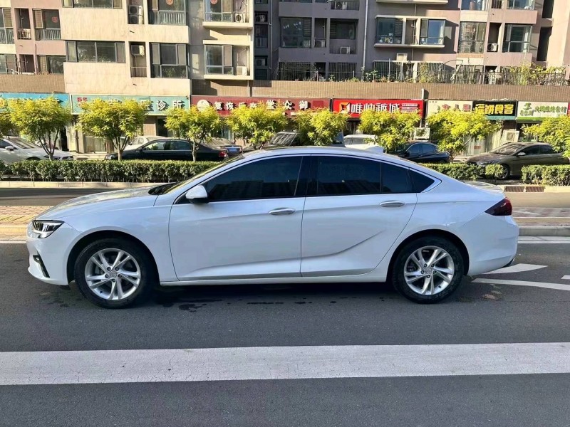 邯郸22年别克君威3