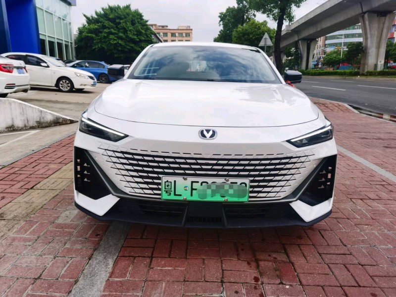 东莞23年长安汽车UNI-V1