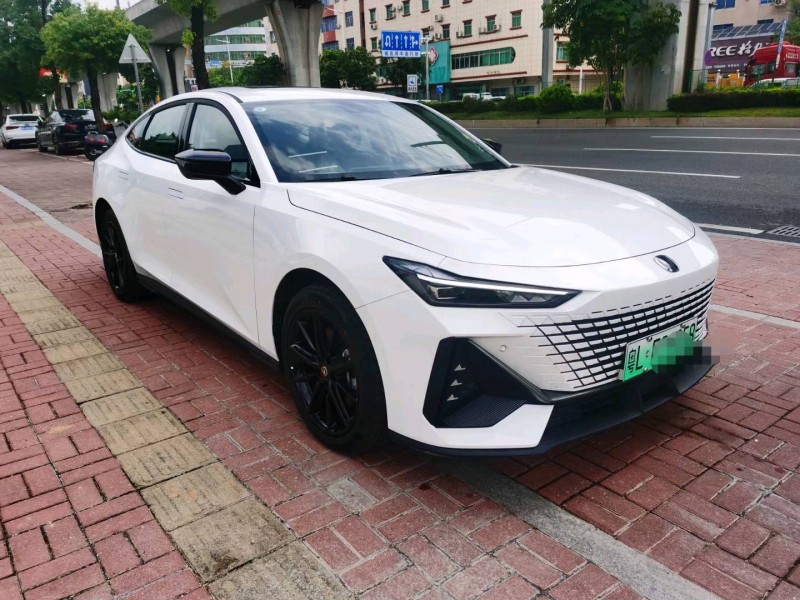 东莞23年长安汽车UNI-V3