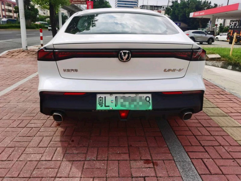东莞23年长安汽车UNI-V9