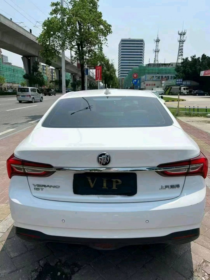 东莞21年别克威朗9