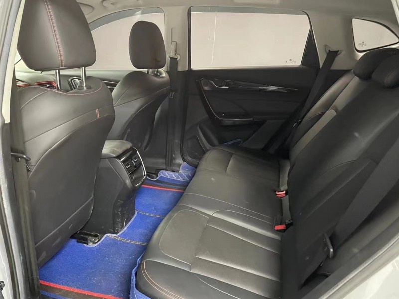 成都22年东风AX7pro5