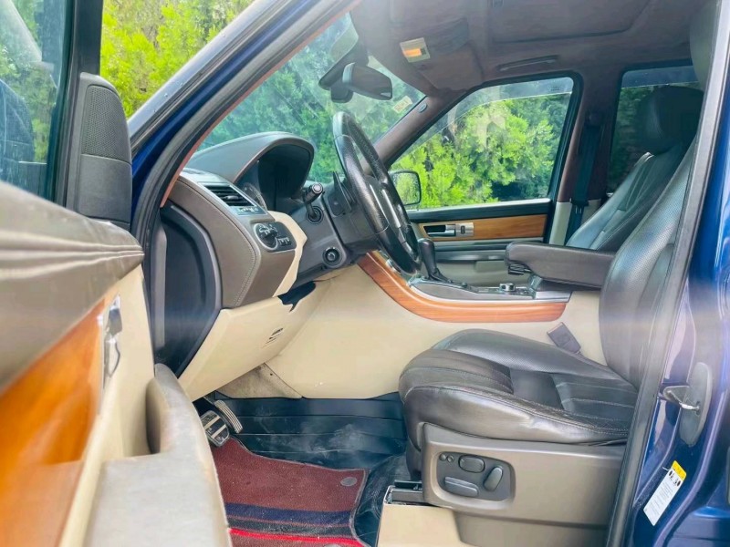 东营10年路虎揽胜运动6