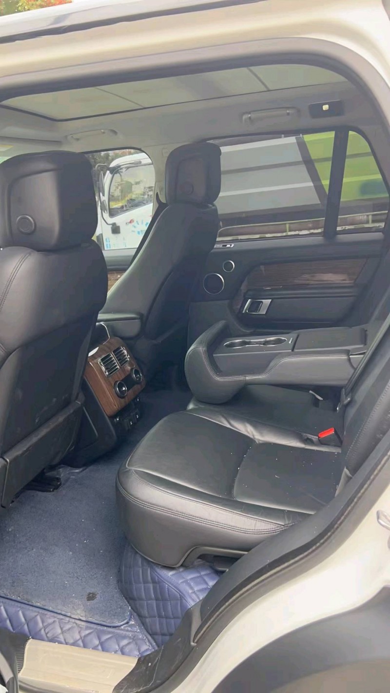 苏州18年路虎揽胜运动3