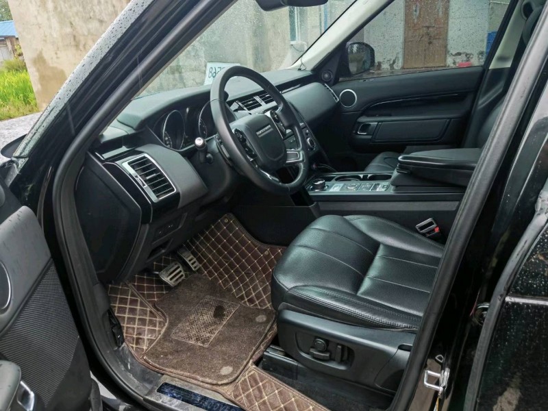 苏州19年路虎发现4