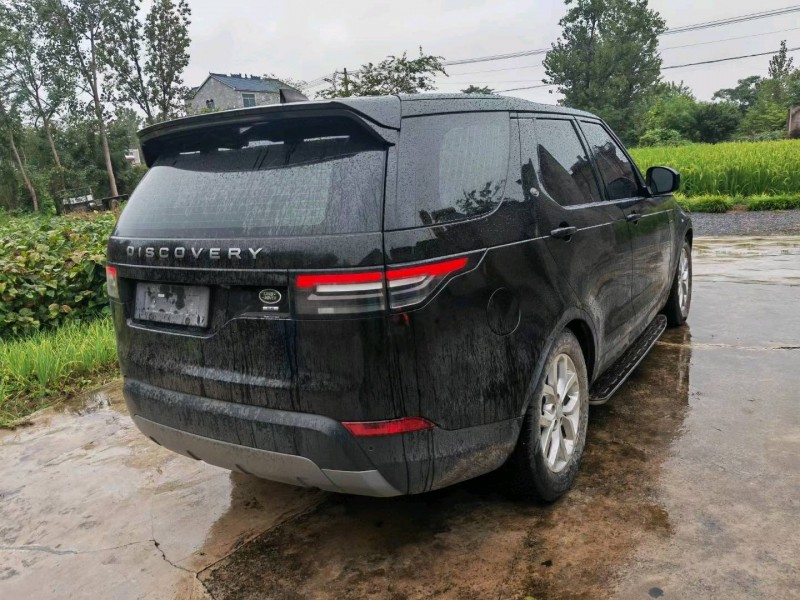 苏州19年路虎发现7