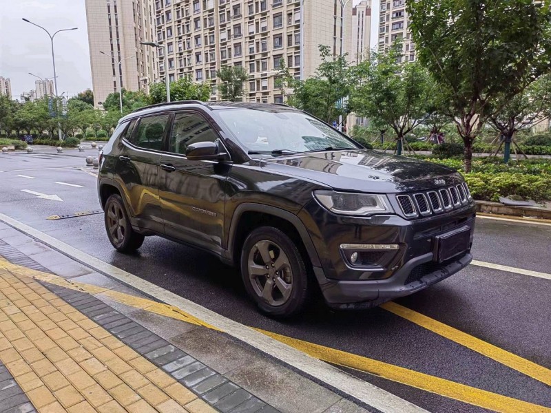 苏州17年Jeep指南者2