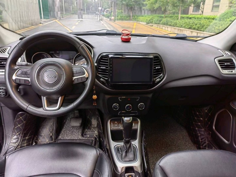 苏州17年Jeep指南者4