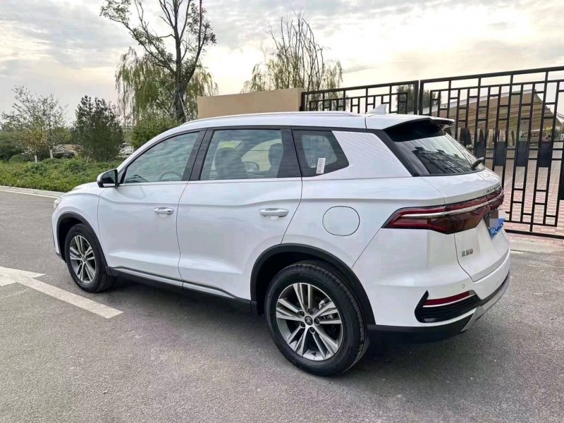 东营23年比亚迪宋6