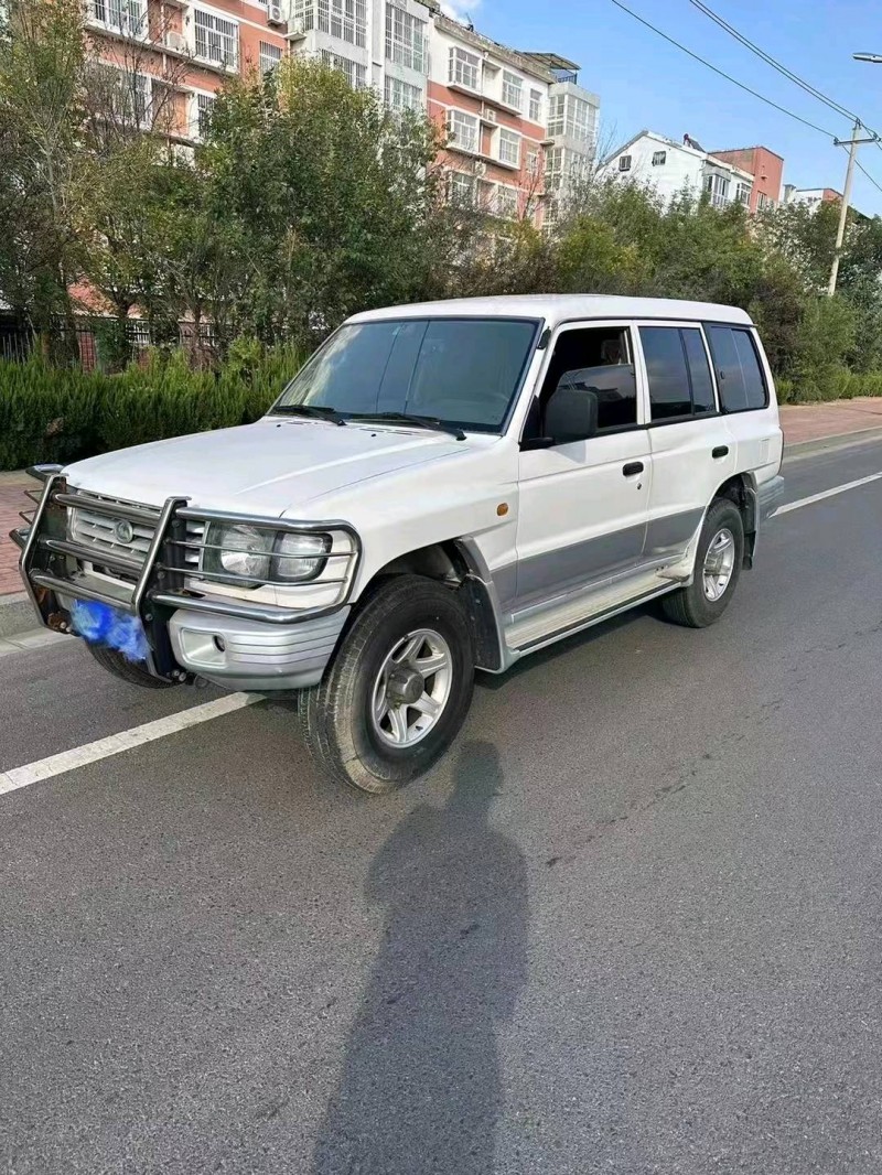 淄博15年獵豹汽車黑金剛3