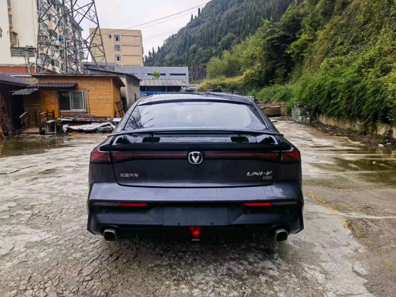 遵義23年長安汽車UNI-V3