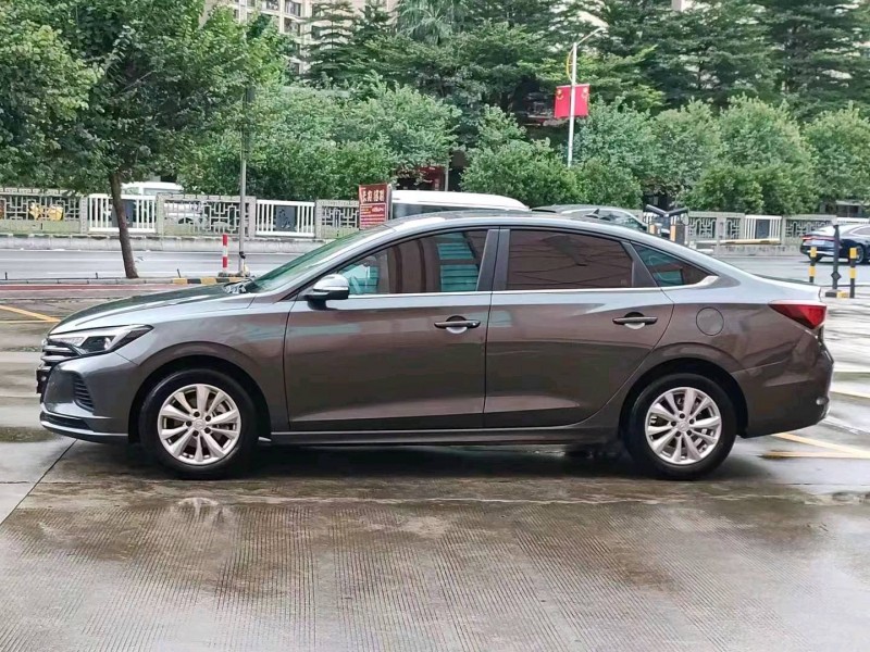 珠海22年长安汽车逸动3