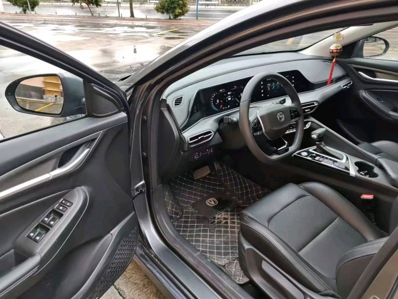 珠海22年长安汽车逸动4