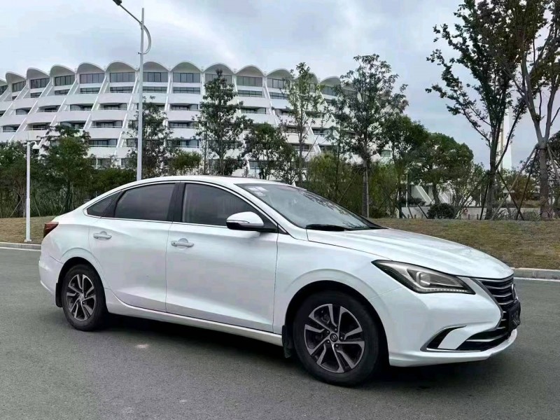 嘉兴18年长安汽车逸动2