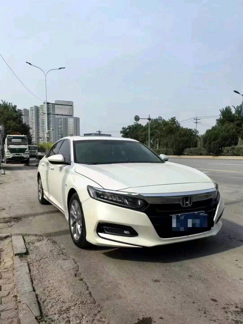 邢台19年本田雅阁2