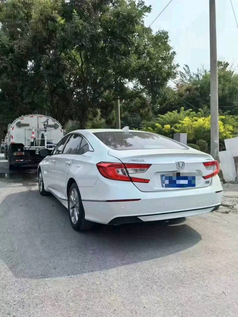 邢台19年本田雅阁3