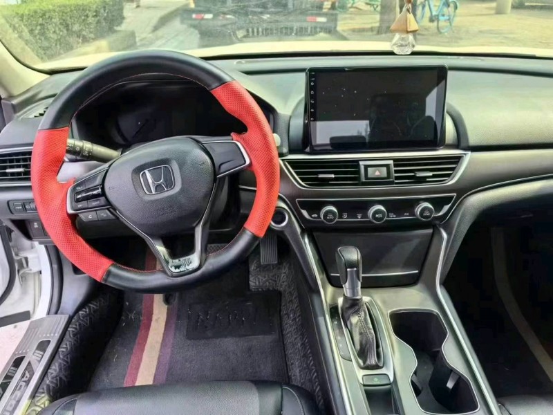 邢台19年本田雅阁4