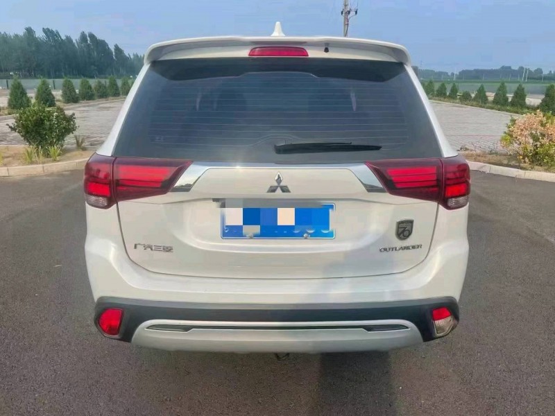 邯郸20年三菱欧蓝德5