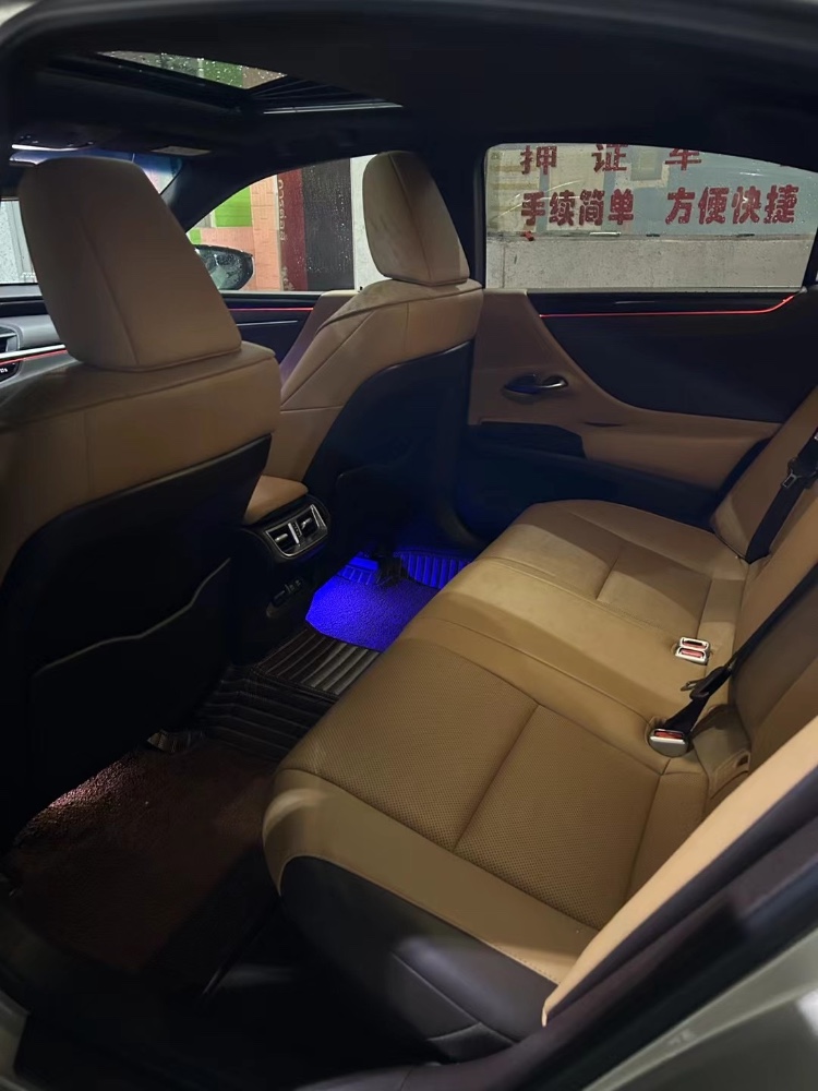 广州19年雷克萨斯ES5