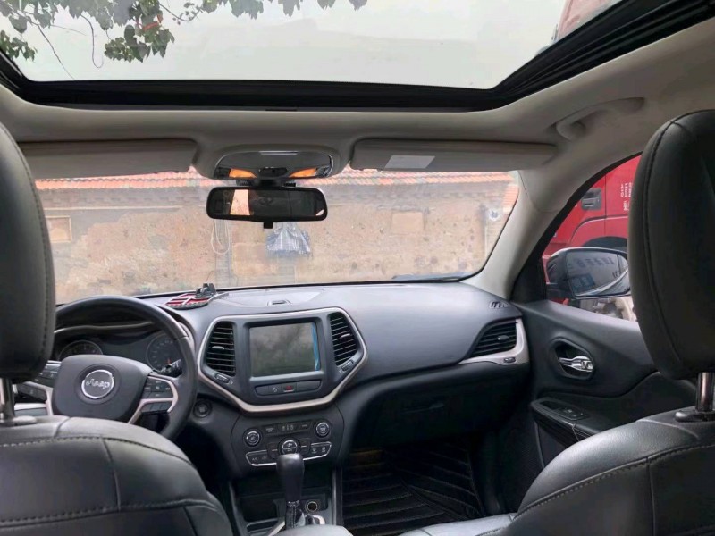 淄博18年Jeep自由光7