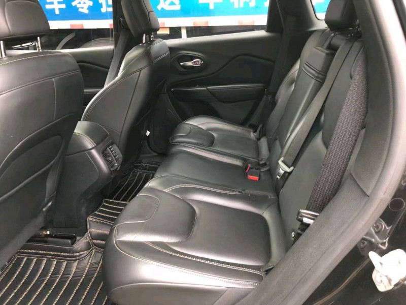 淄博18年Jeep自由光8