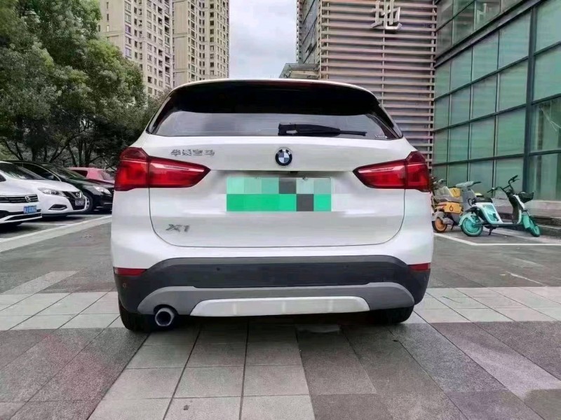 嘉兴18年宝马X19