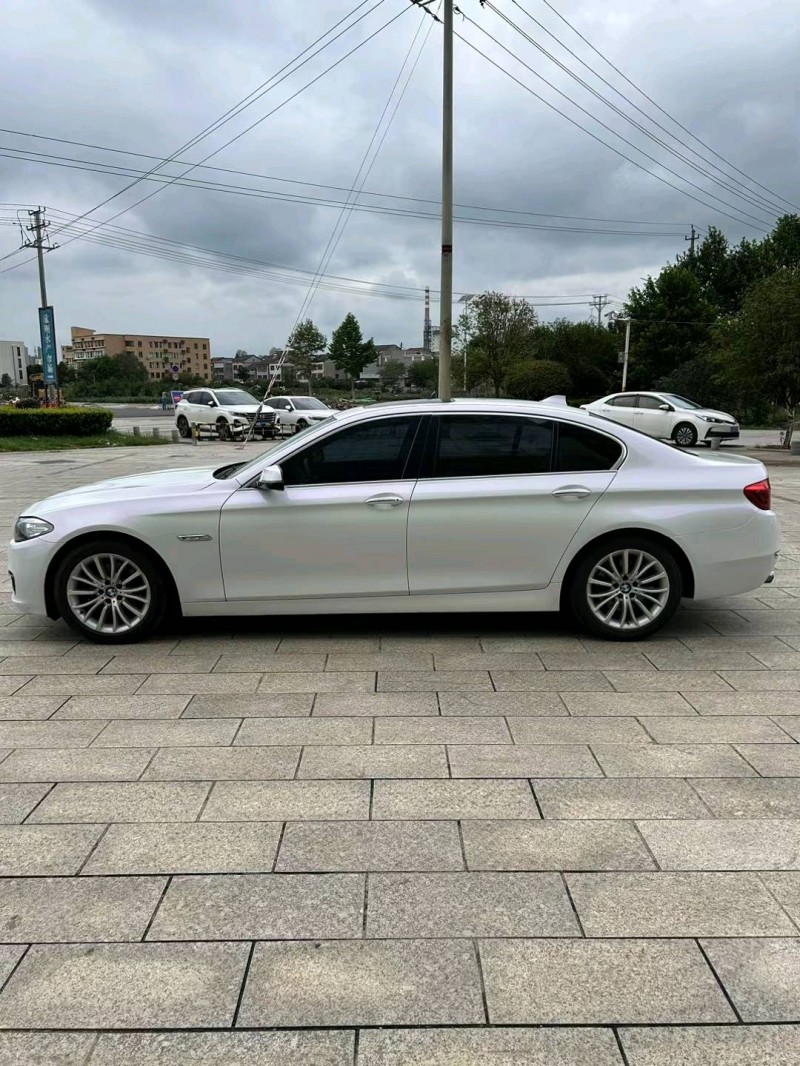 保定15年宝马5系3