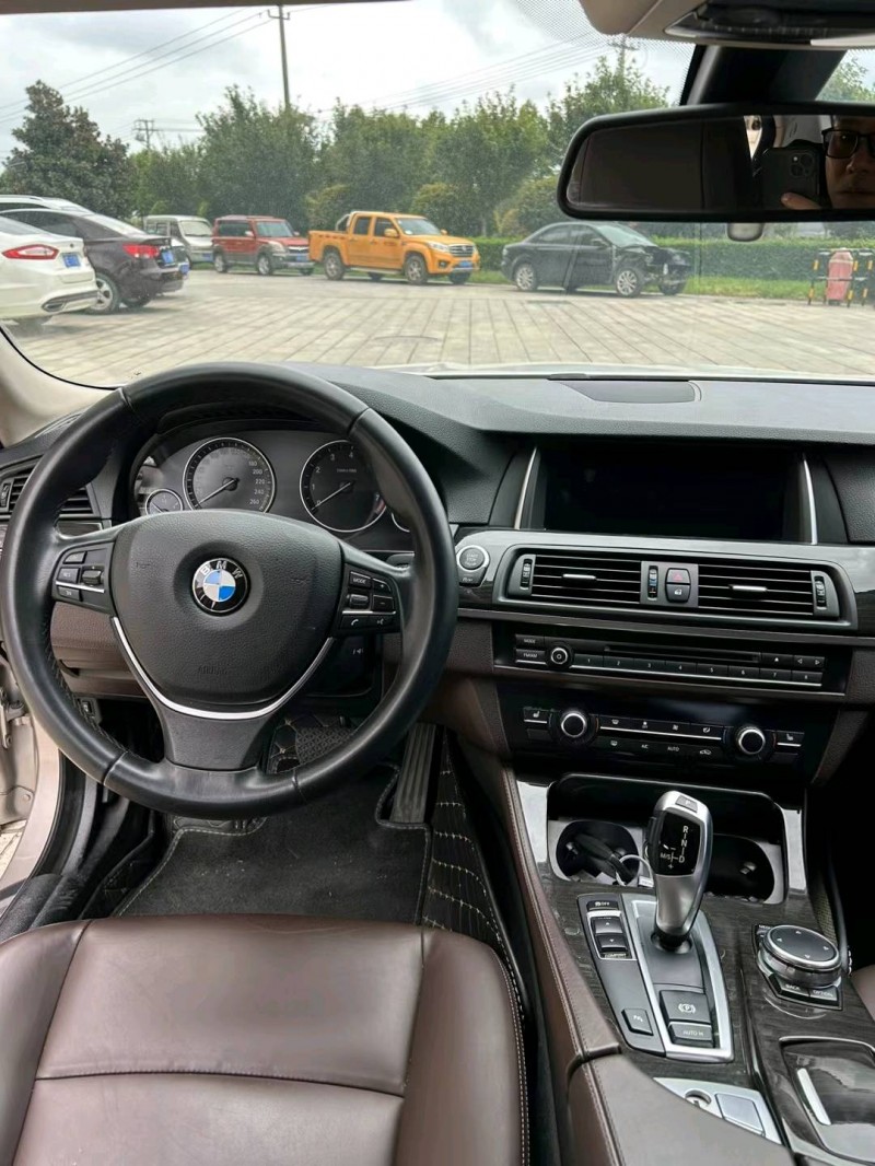 保定15年宝马5系5