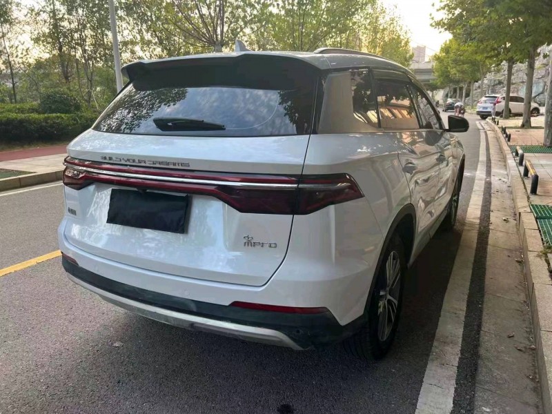 邵阳19年比亚迪宋5