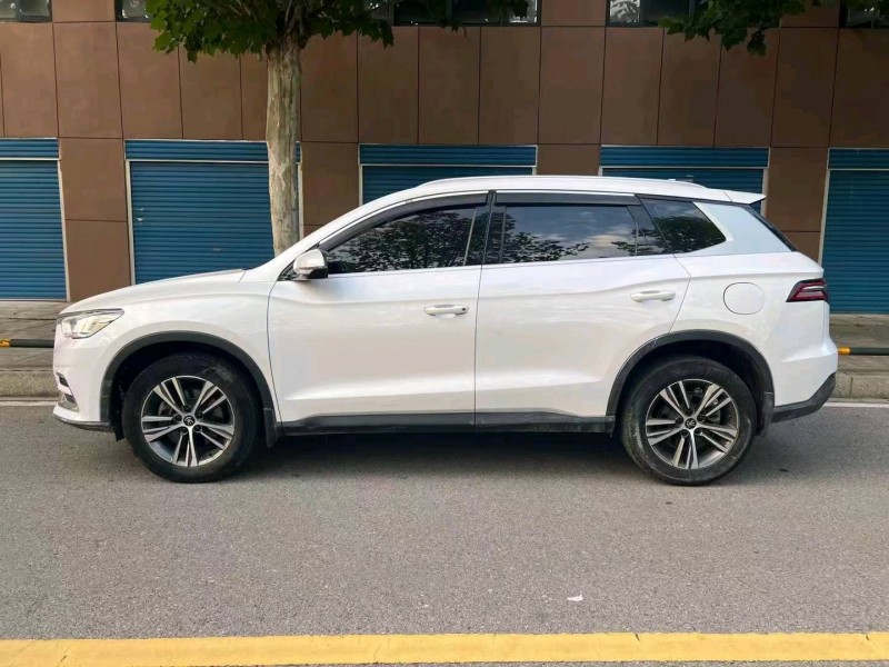 邵阳19年比亚迪宋6