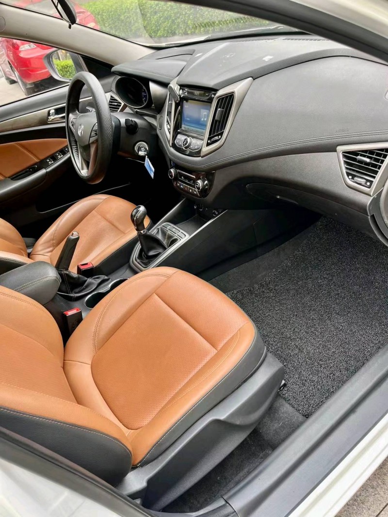 徐州19年长安汽车逸动6