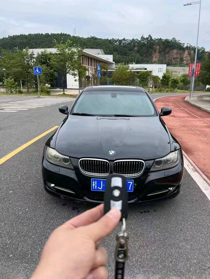 南寧12年寶馬3系1