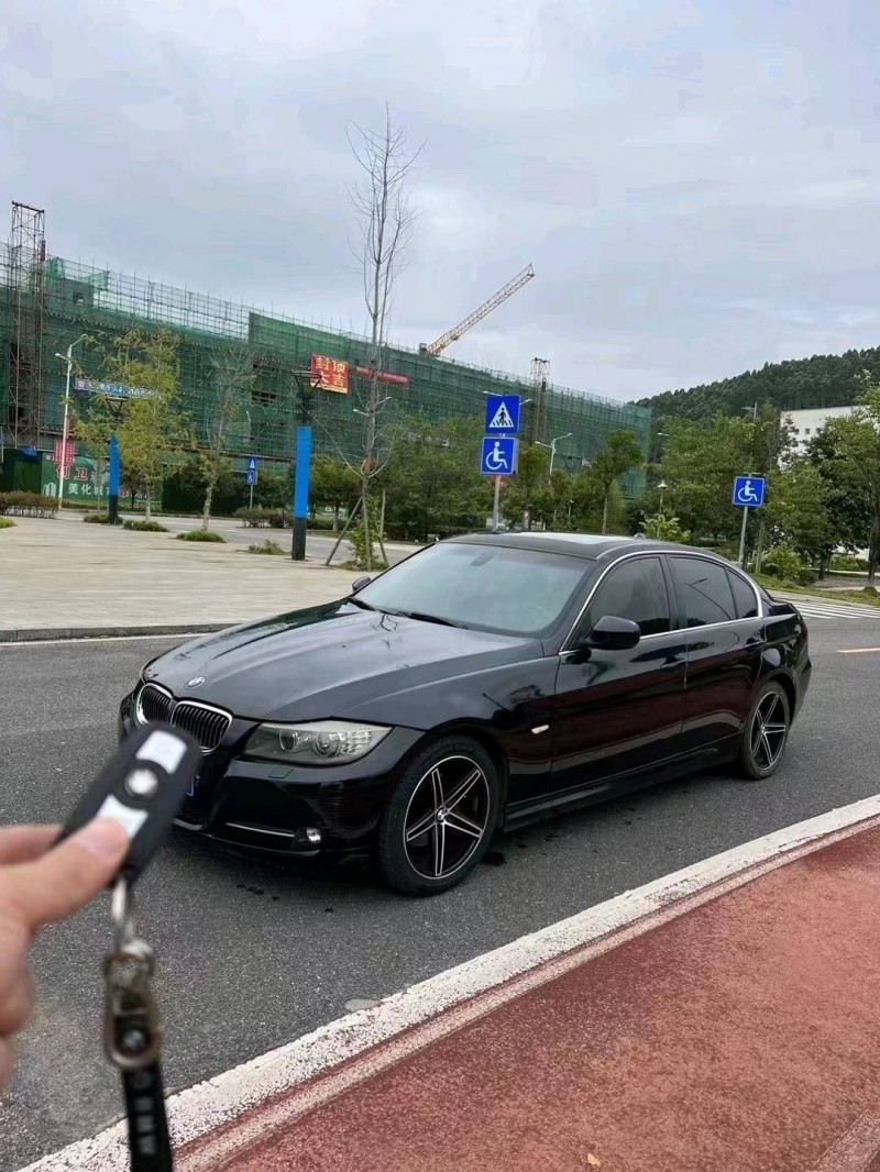 南寧12年寶馬3系2