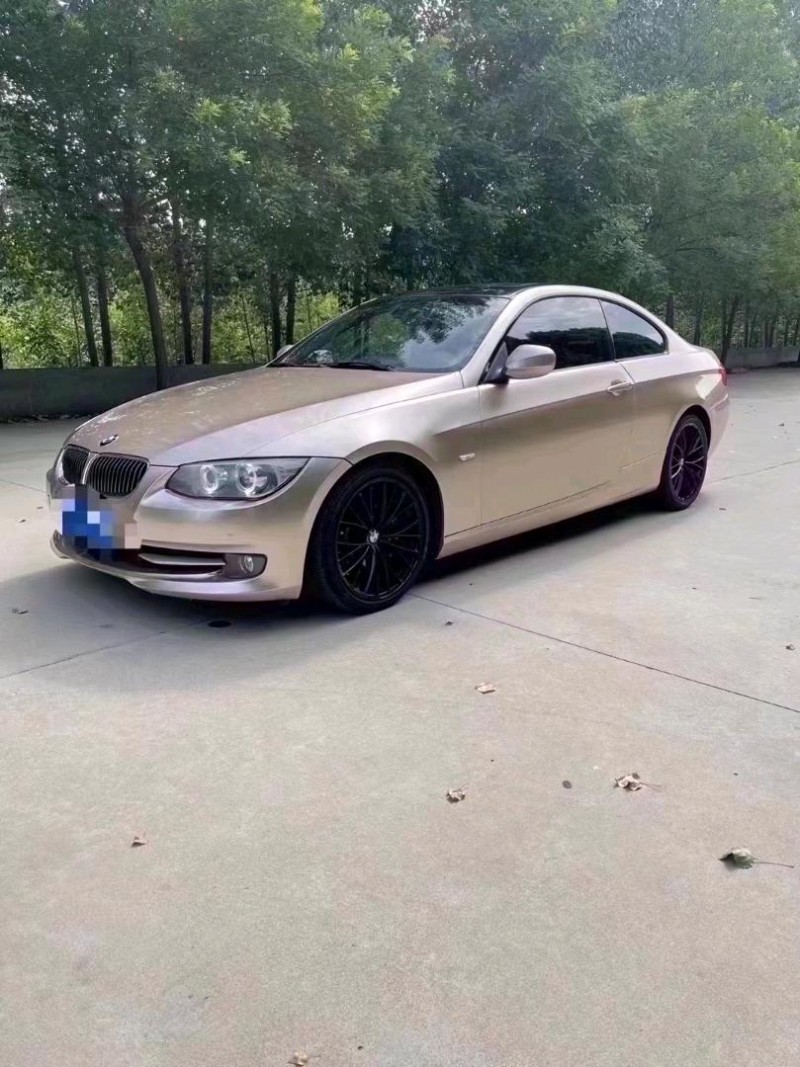 济南12年宝马3系3