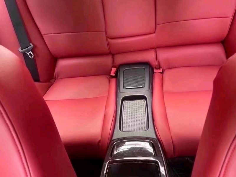 济南12年宝马3系5