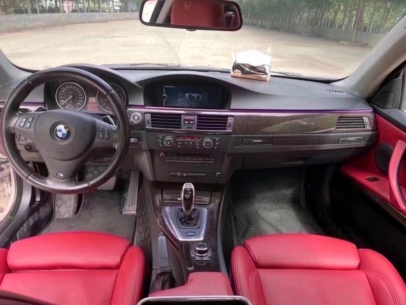 济南12年宝马3系6