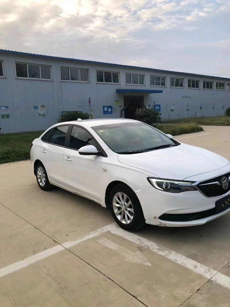 苏州18年别克英朗3