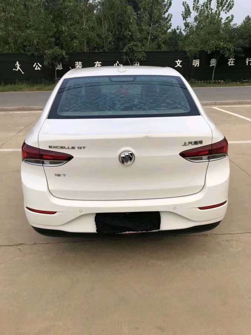 苏州18年别克英朗5