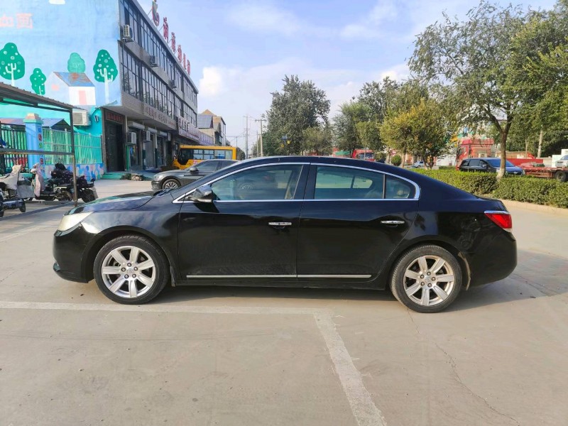 石家庄13年别克君越8