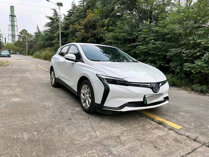 徐州23年别克威朗3