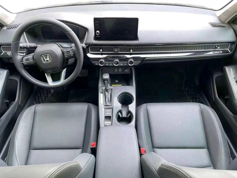 东营23年本田思域8