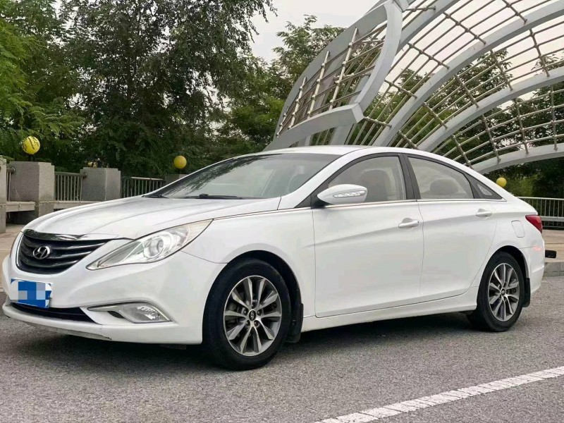 邯郸13年现代索纳塔八2