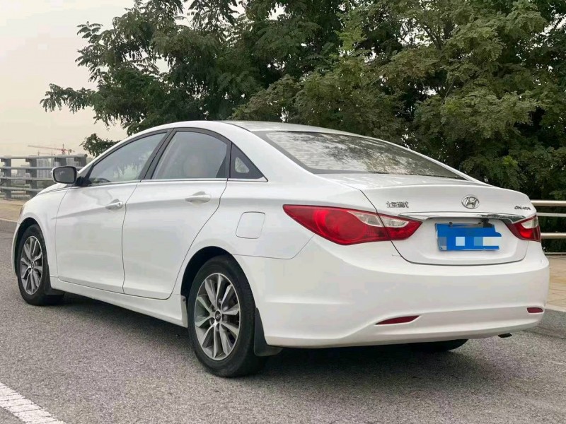 邯郸13年现代索纳塔八3