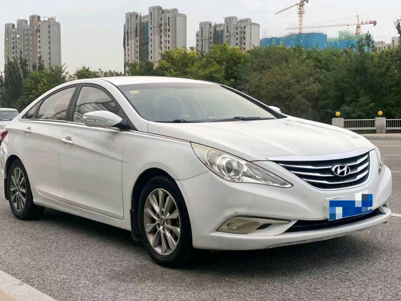 邯郸13年现代索纳塔八5